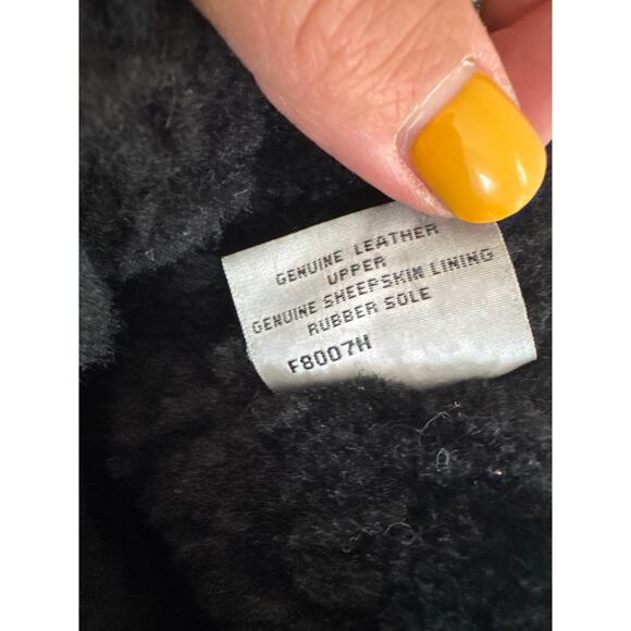 UGG Australia Classic Short Black Suede Sheepskin Boots - W8 - Picture 5 of 7